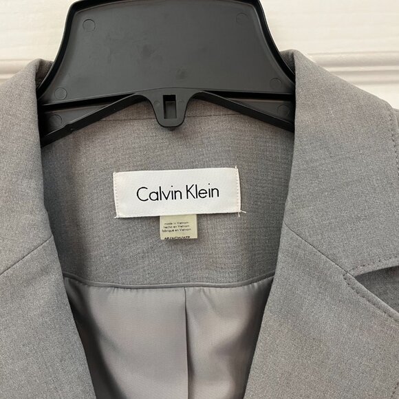Calvin Klein Grey Blazer- EUC- Size 6 - Picture 2 of 9